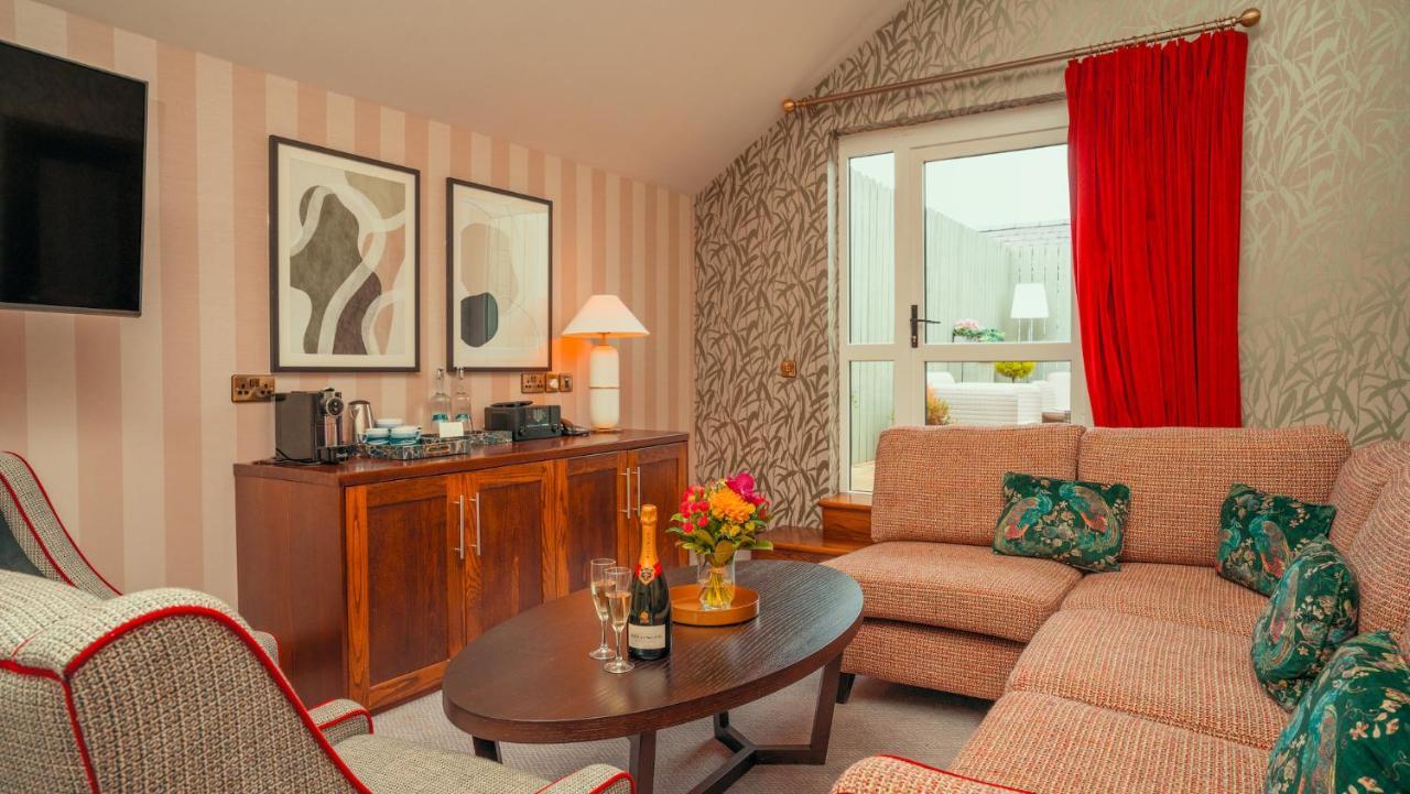 Cavan Crystal Hotel מראה חיצוני תמונה