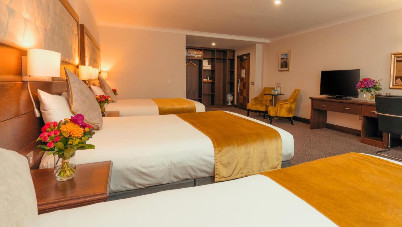 Cavan Crystal Hotel מראה חיצוני תמונה